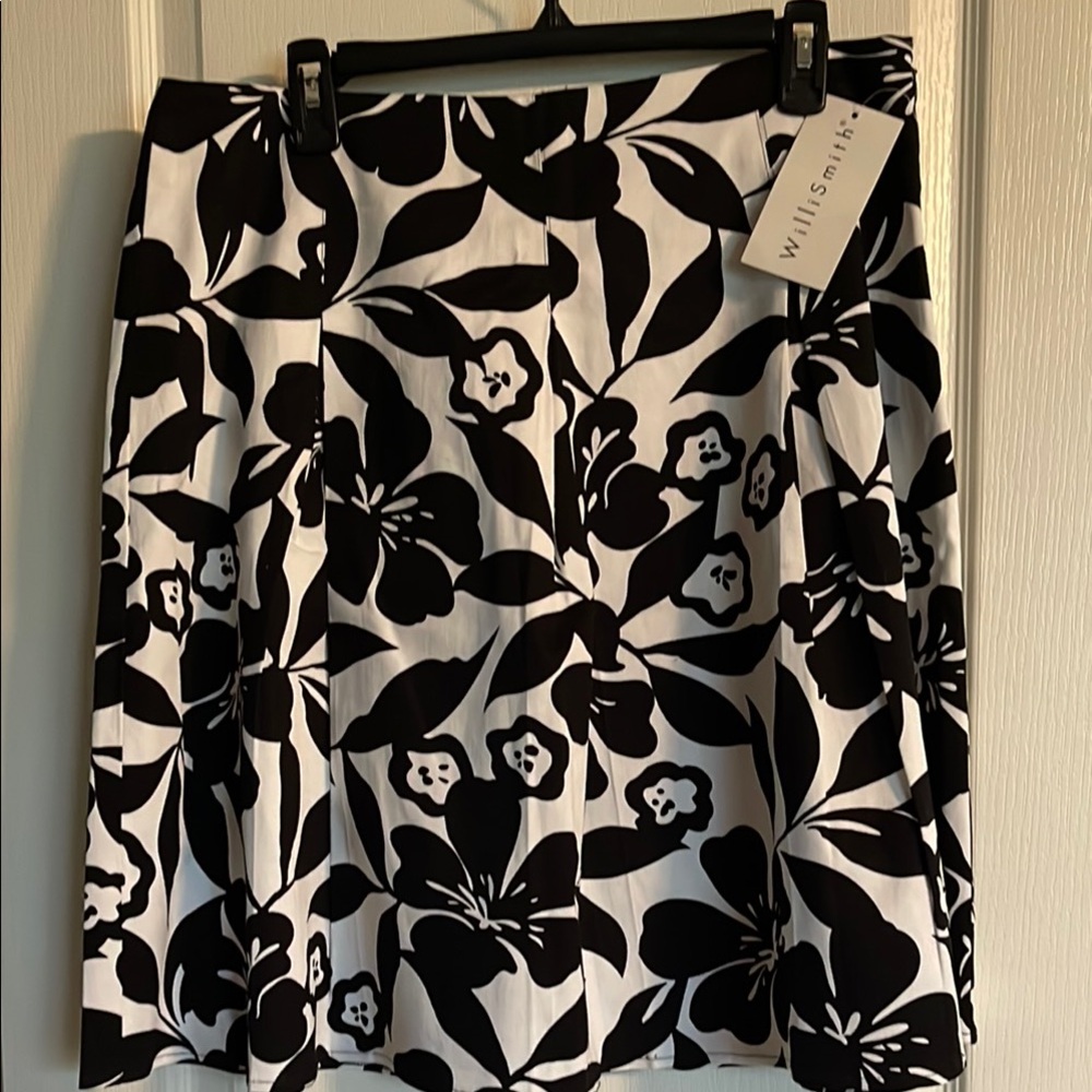 Willi Smith Black and White Floral Skirt